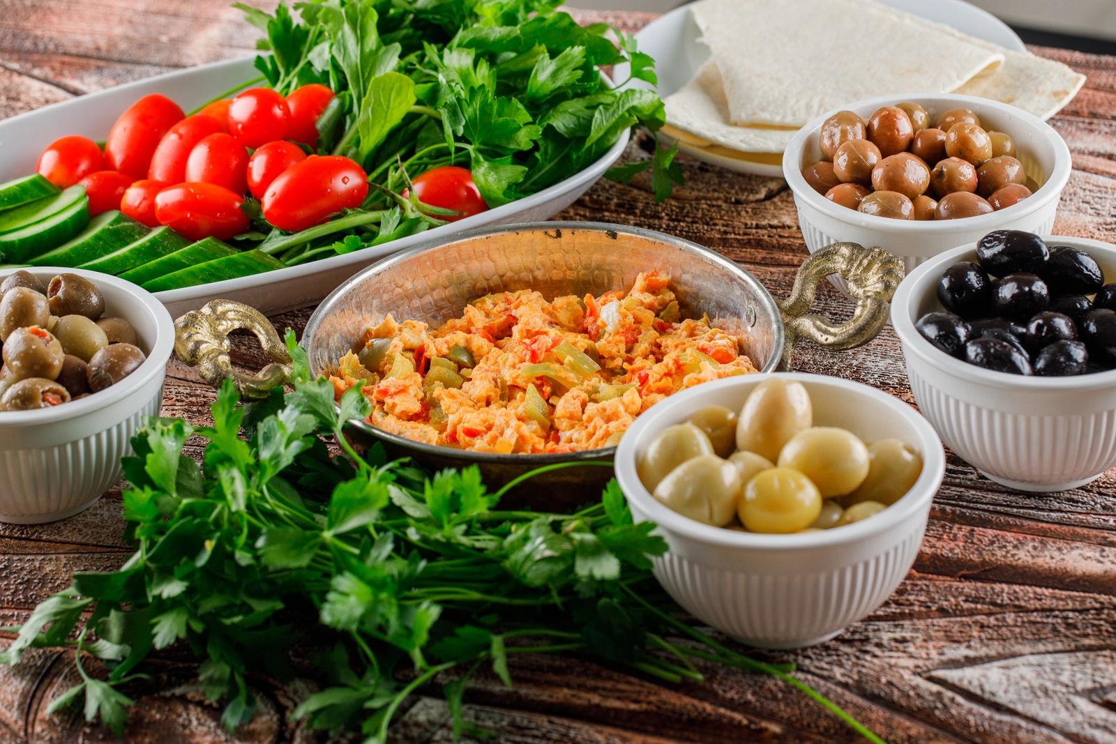 Oliwki i włoskie antipasti